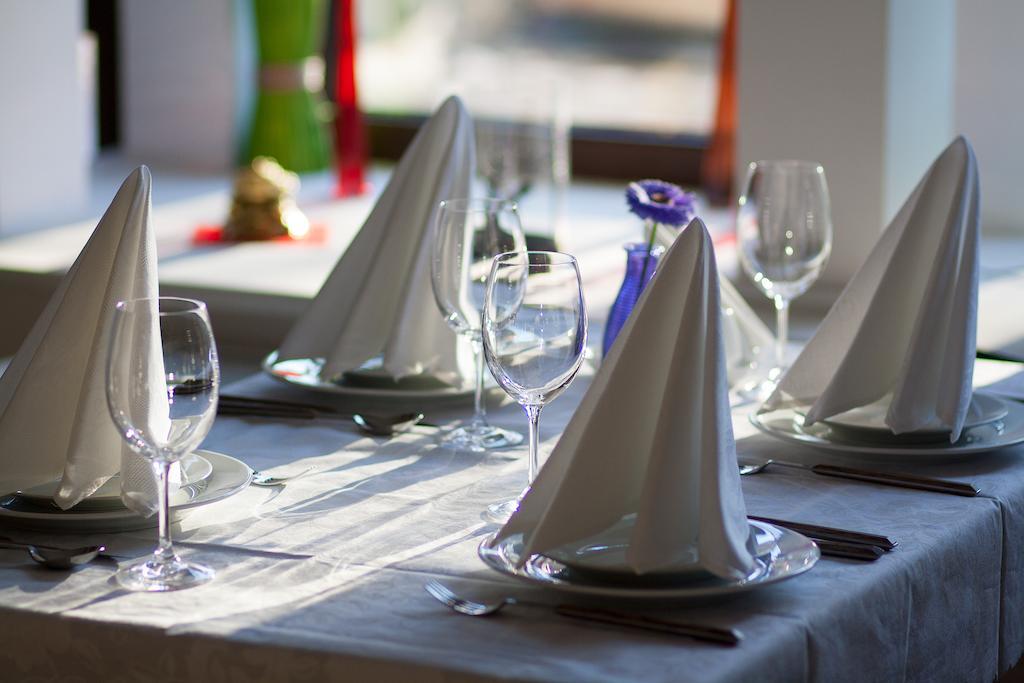 Astoria Hotel Dnipro Luaran gambar