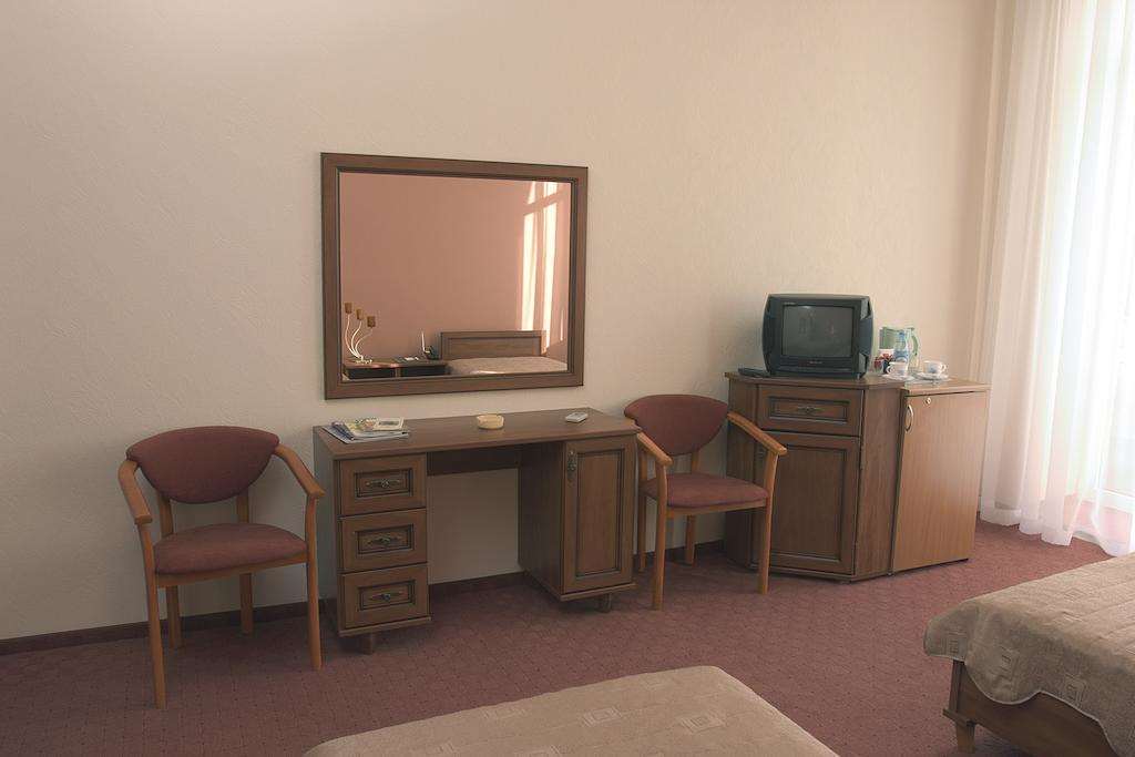 Astoria Hotel Dnipro Bilik gambar